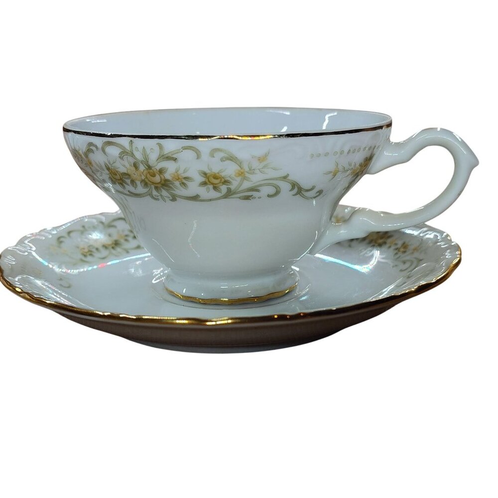 Vintage Porcelain  Norleans Rose Crest Teacup Set Of 4 Floral Pattern Gold Trim